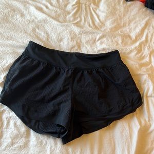 LULU SHORTS- calm tides lined running shorts- black size 8